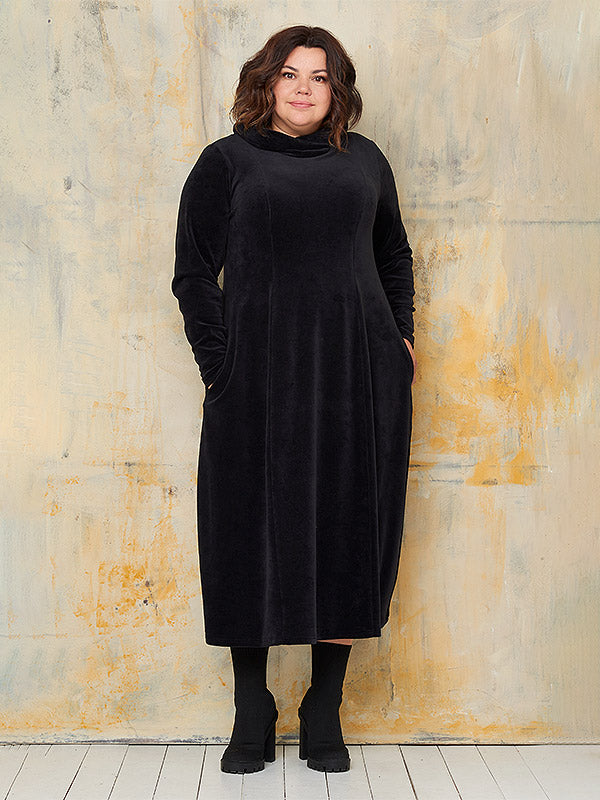 Lega midi medvilninė suknelė su gobtuvu "Cameron Black Velour"