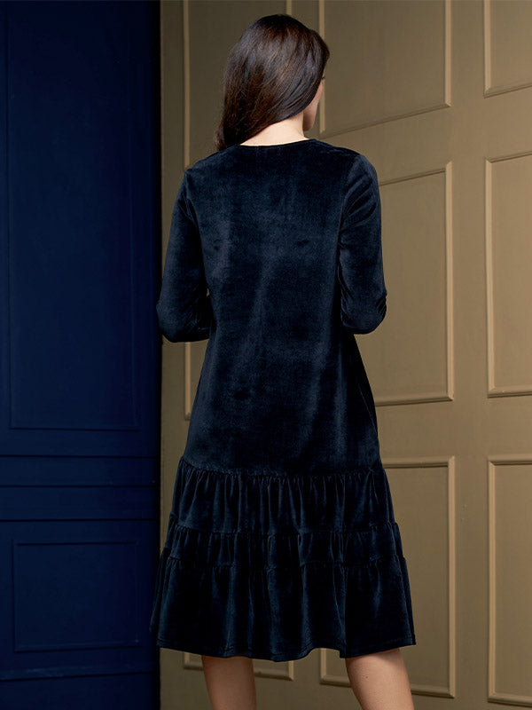 Lega medvilninė platėjanti suknelė "Nomeda Black Velour"