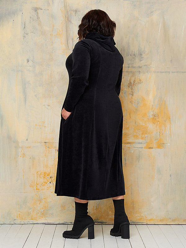 Lega midi medvilninė suknelė su gobtuvu "Cameron Black Velour"