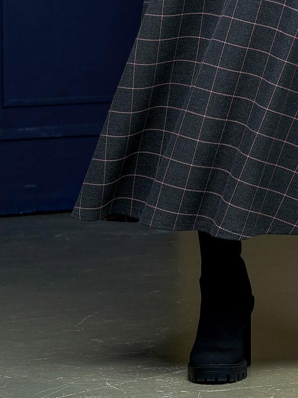 Lega pihasse töödeldud pikk kleit "Neda Grey - Pink Tweed"