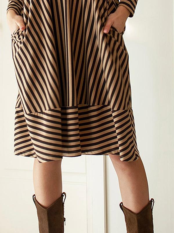 MOU kõrge kaelusega triibuline kleit "Frina Cappuccino - Brown Stripes"