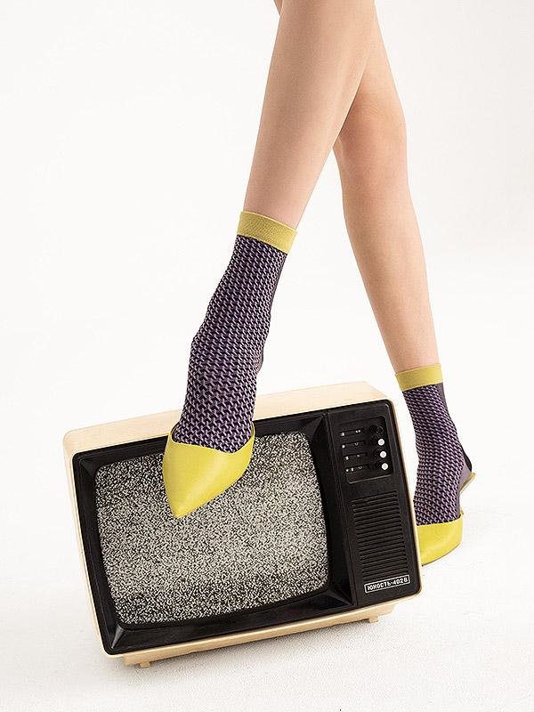 Fiore носки с 3D-рисунком "Op Art 40 Den Black - Dark Lilac - Yellow"