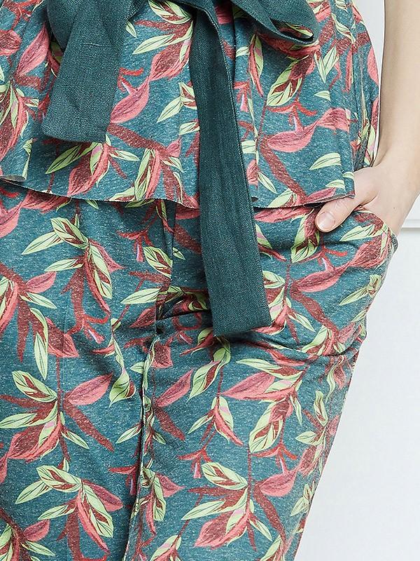 Lega linasegused püksid "Trina Forest Leaves Print"