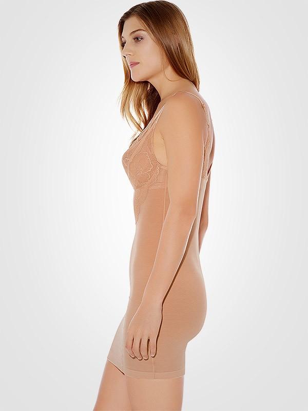 Wacoal figuuri vormiv kleit "Vision Nude"