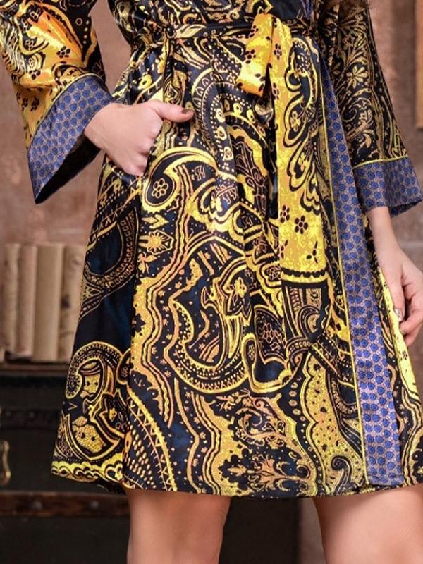 MiaMia siidine hommikumantel "Armani Gold Dark Blue Ornament Print"