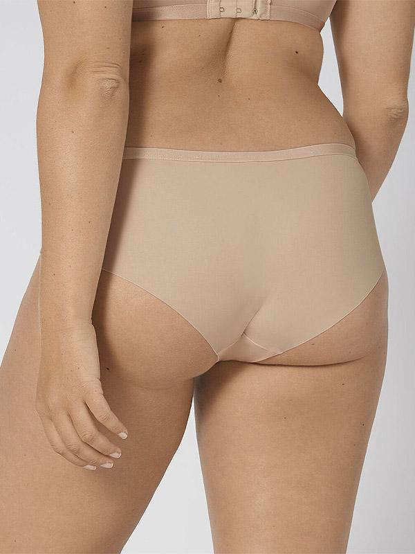 Triumph hipsteri-lõikelised pitsiga püksikud "Sexy Angel Spotligh Nude"