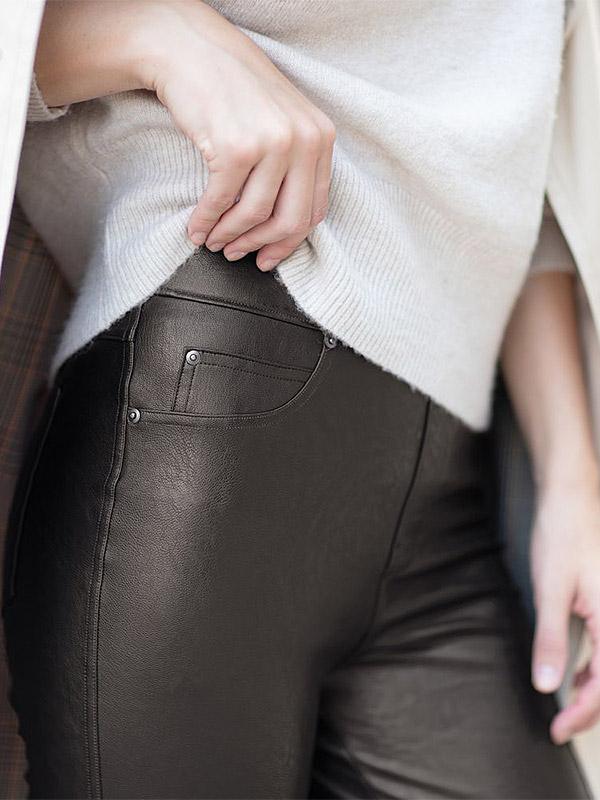 Spanx korrigeerivad nahaimitatsiooniga püksid "Leather-Like Ankle Skinny Black"