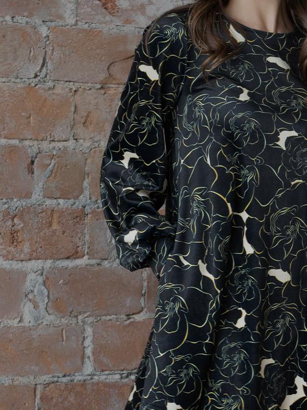 Lega veluurist midi-kleit "Azeena Black - Golden Flower Print Velour"