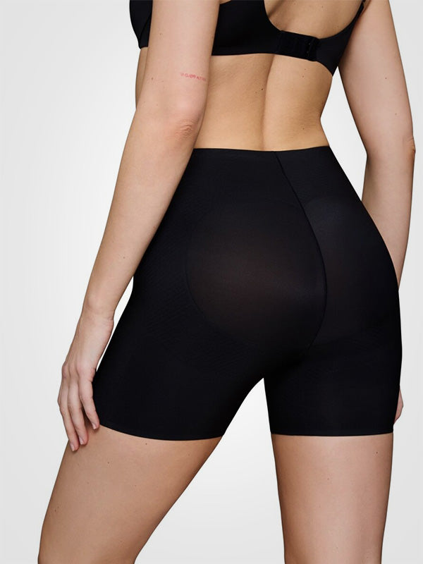 Triumph корректирующие шортики с высокой талией "BMU Illusion Curve HW Black"