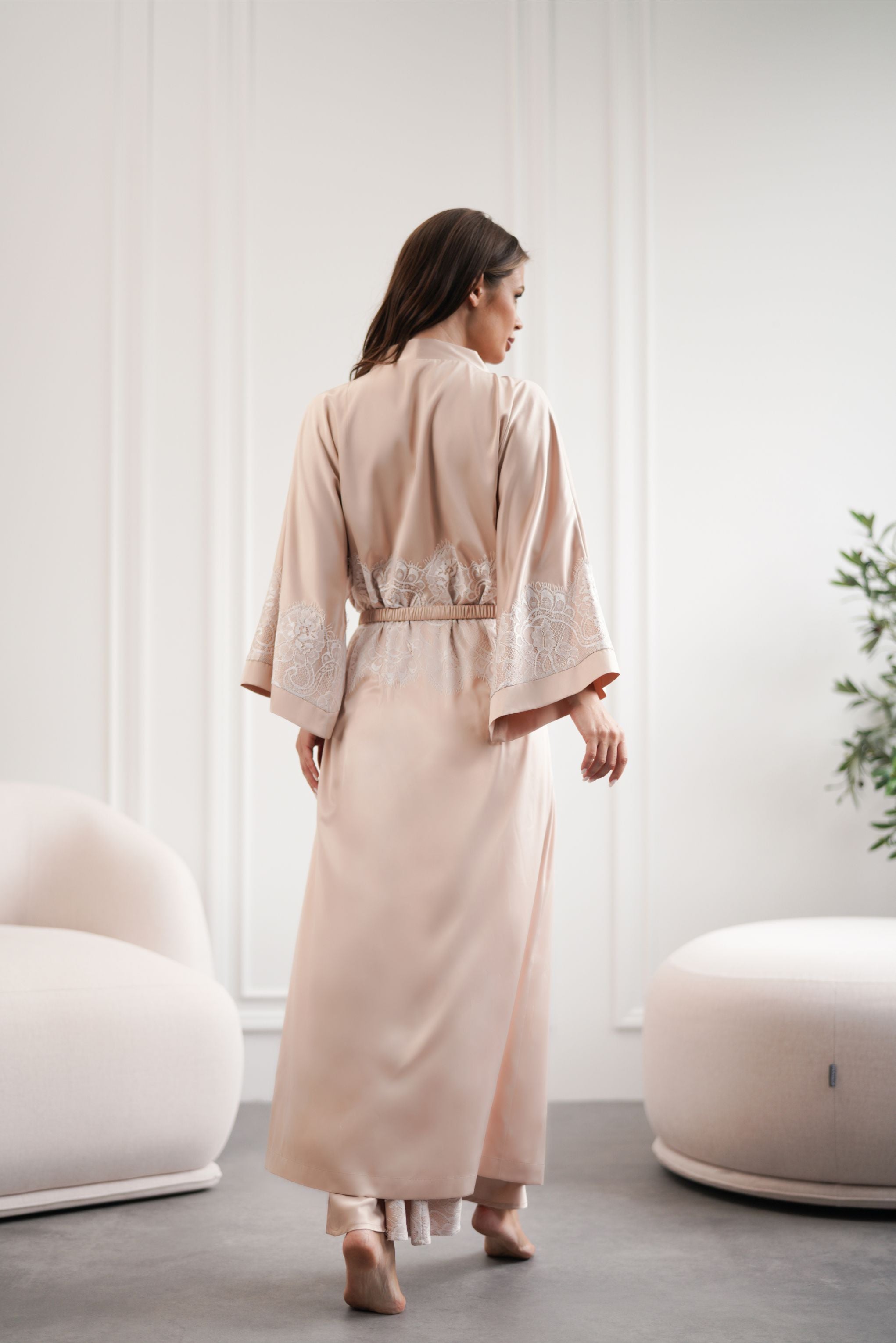 šilkinis chalatas moterims