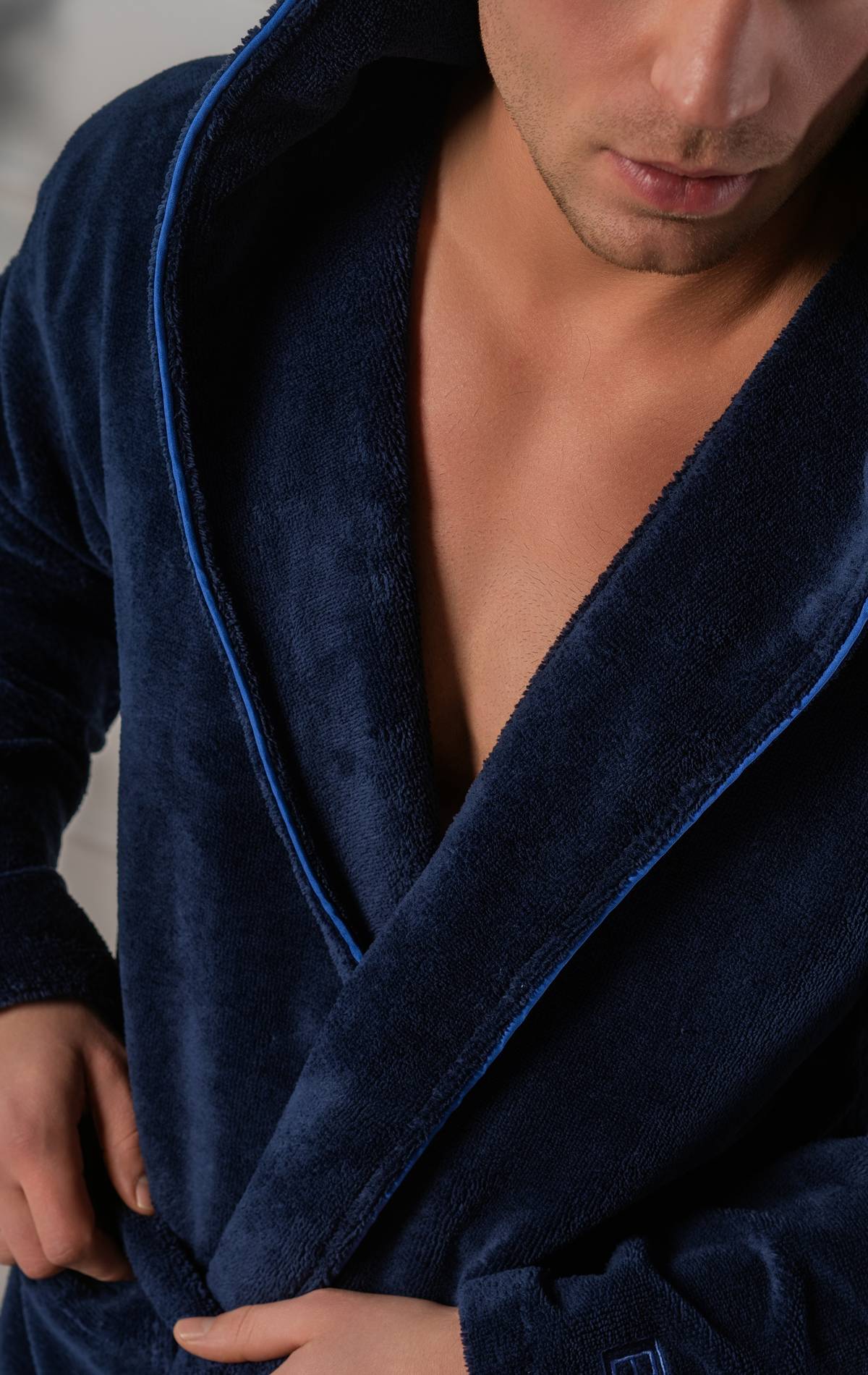 chalatas su medvilnės vidumi