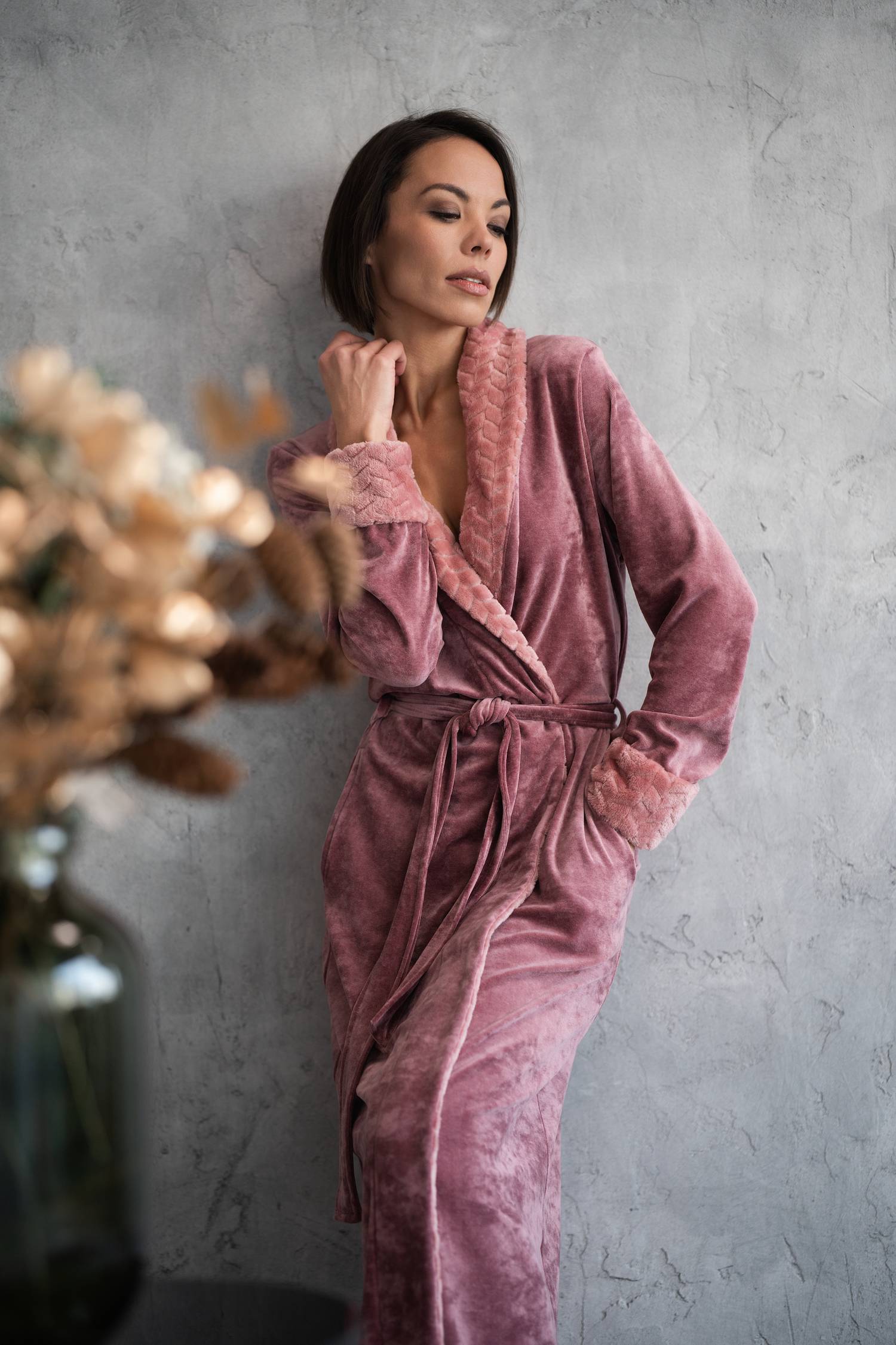 moteriškas chaltas internetu