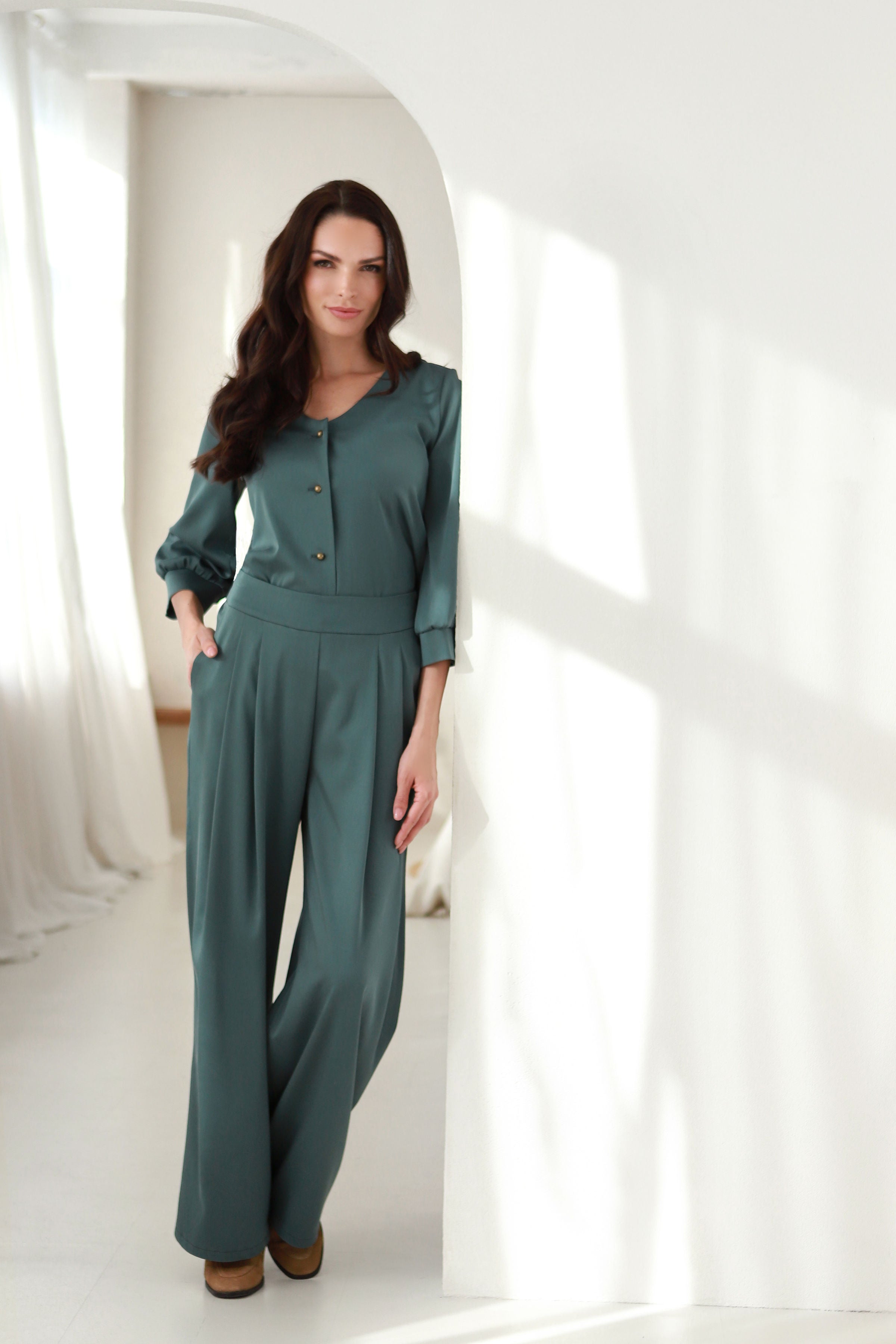 Lega laiad kõrge vöökohaga püksid 