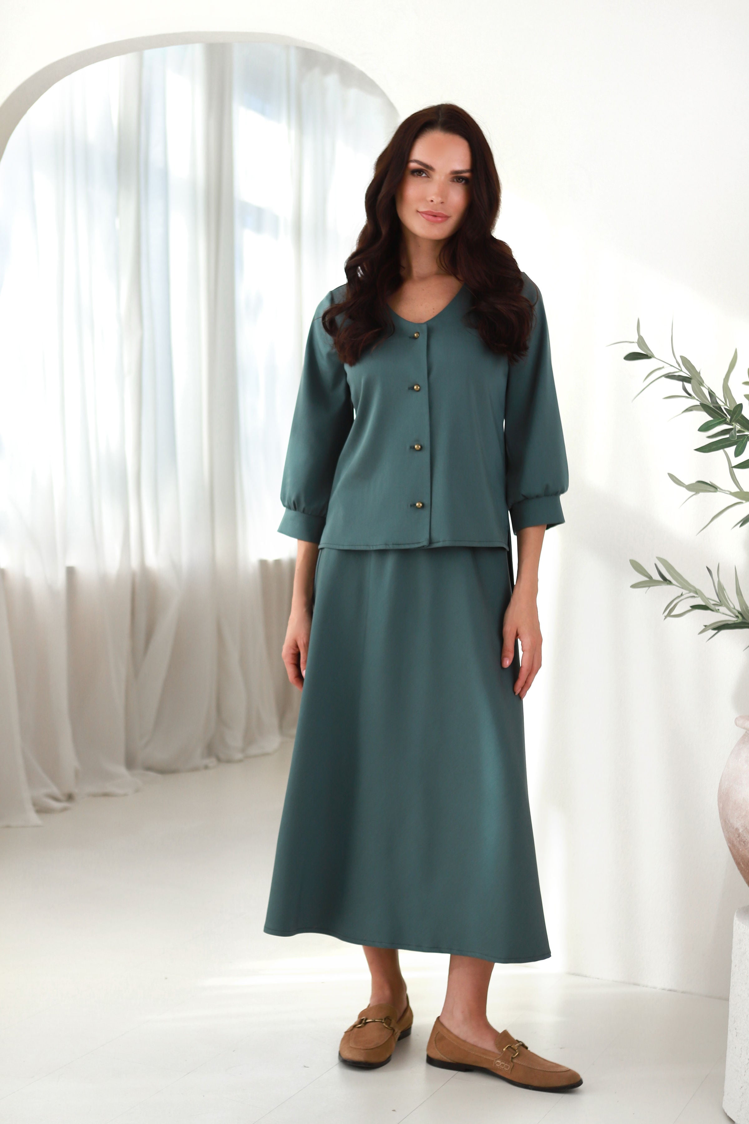 moteriškas midi sijonas