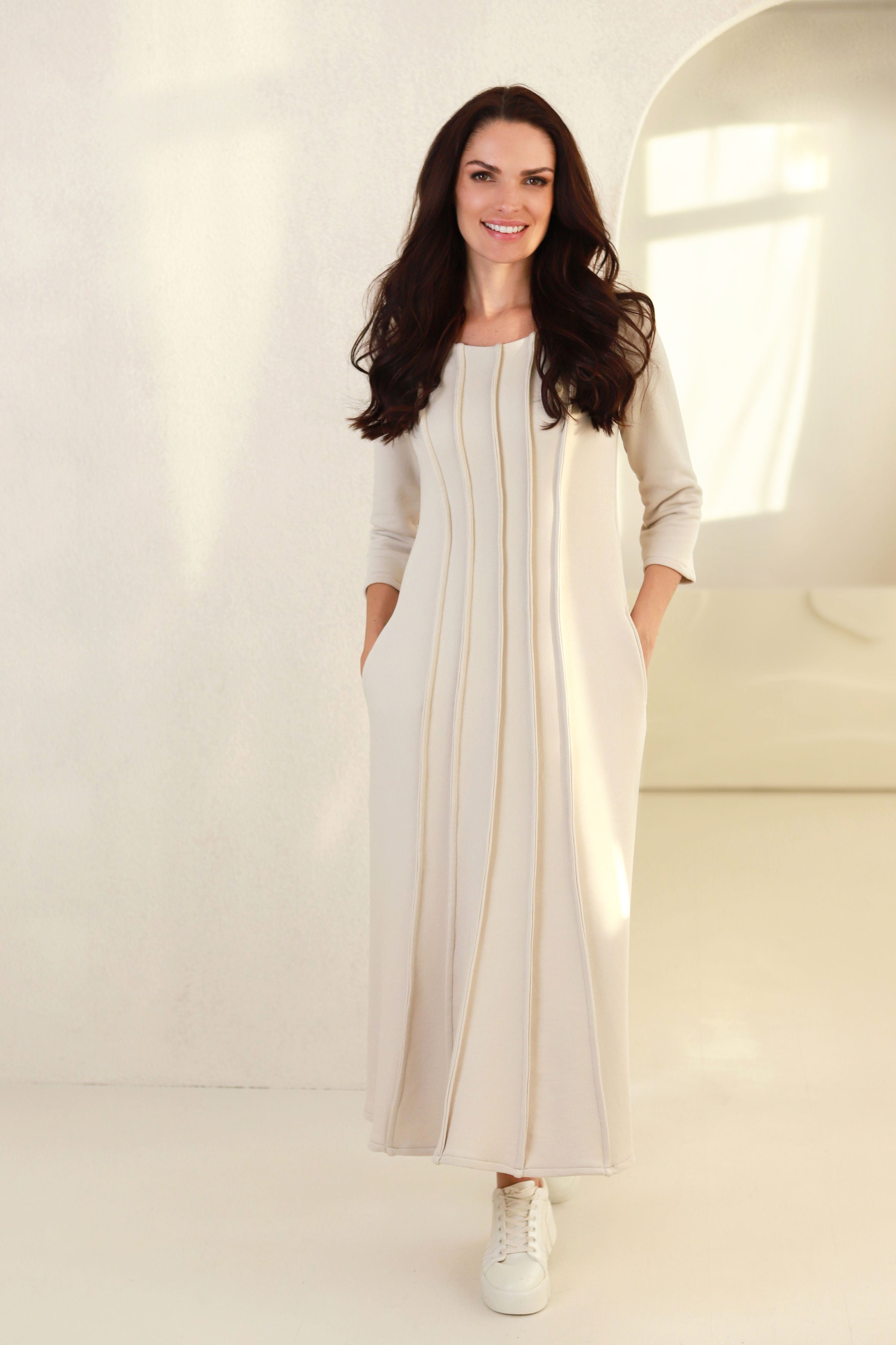 moteriška ilga suknelė