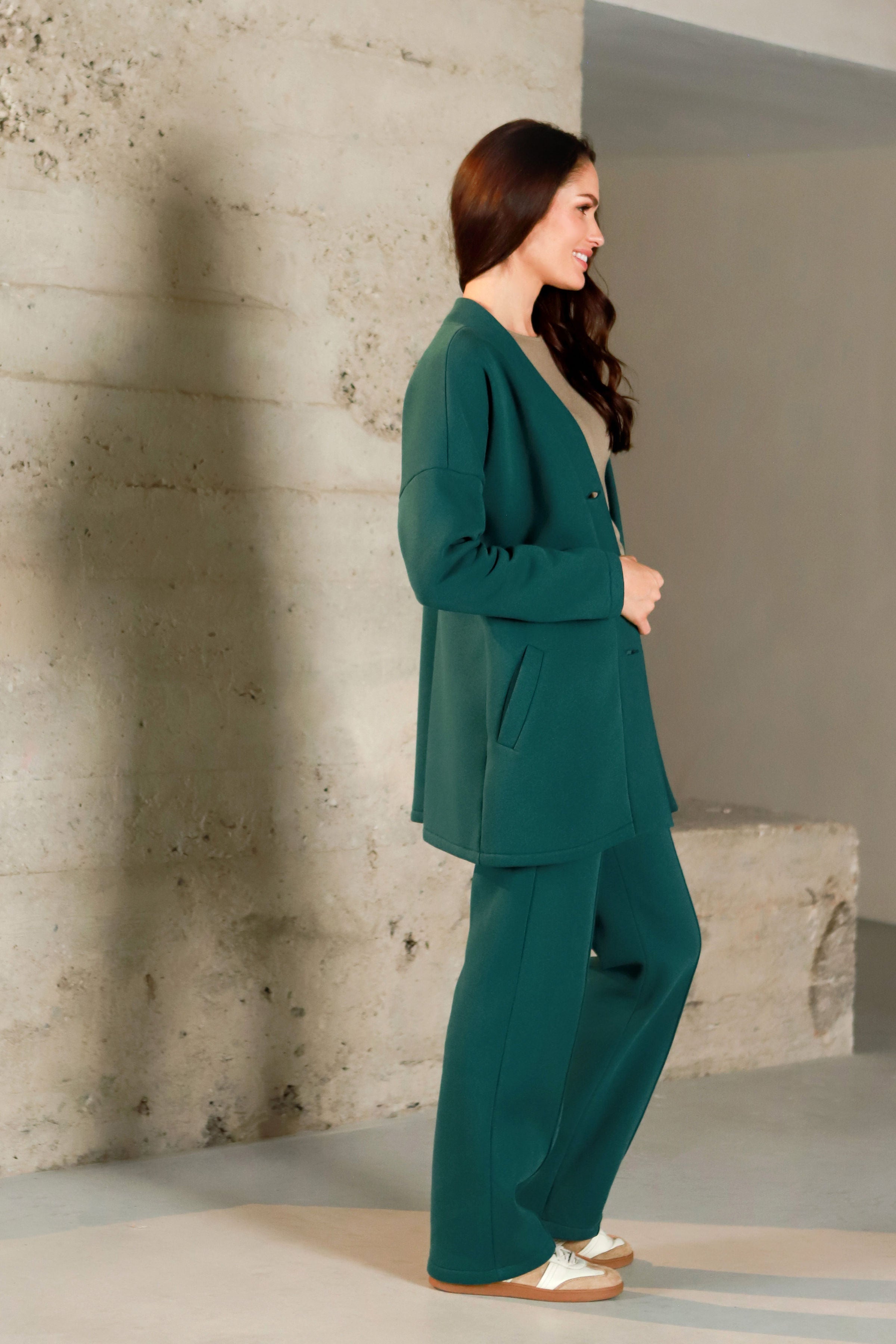Lega koheva siseküljega jakk "Carmen Deep Green"