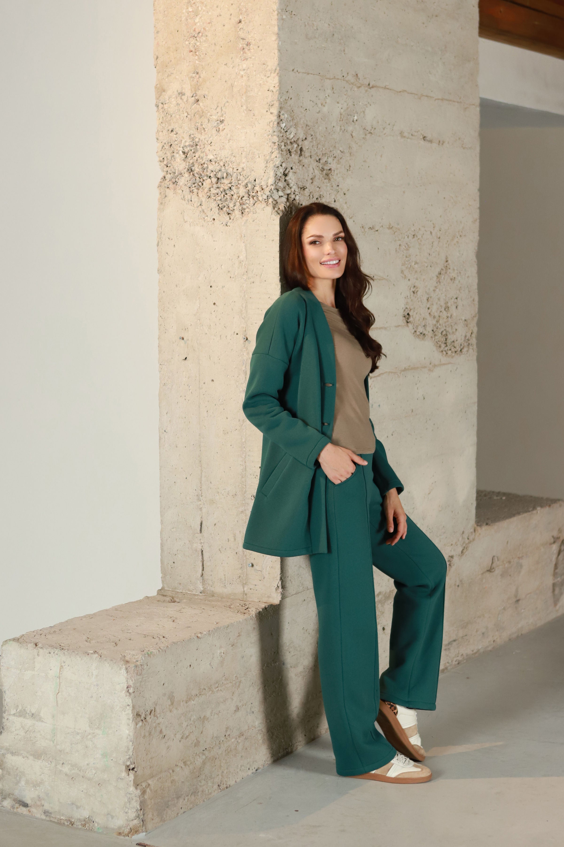 Lega koheva siseküljega jakk "Carmen Deep Green"
