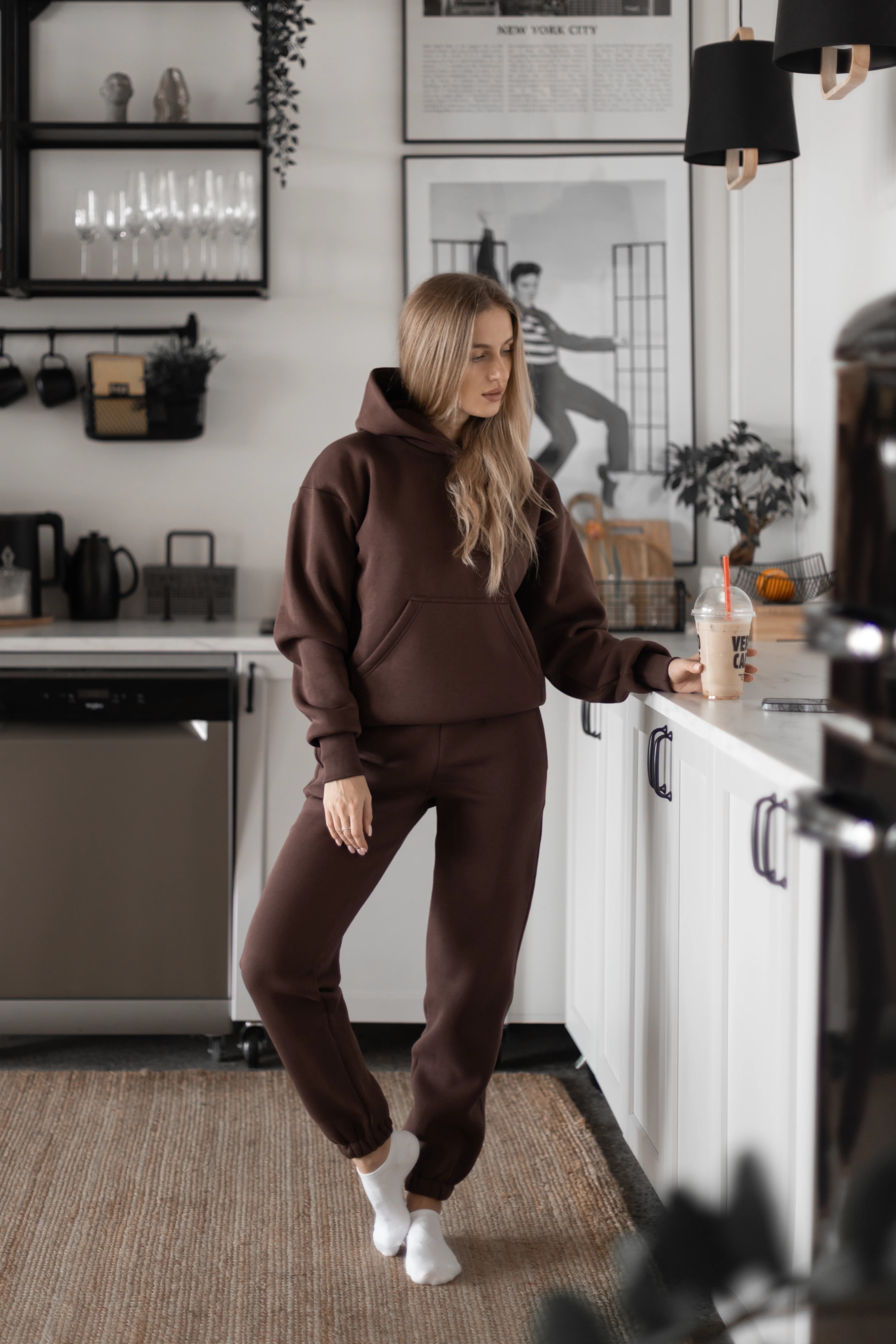 cutmyfashion vabaajatreeningurõivastus "CMF by Kamilė Brown"