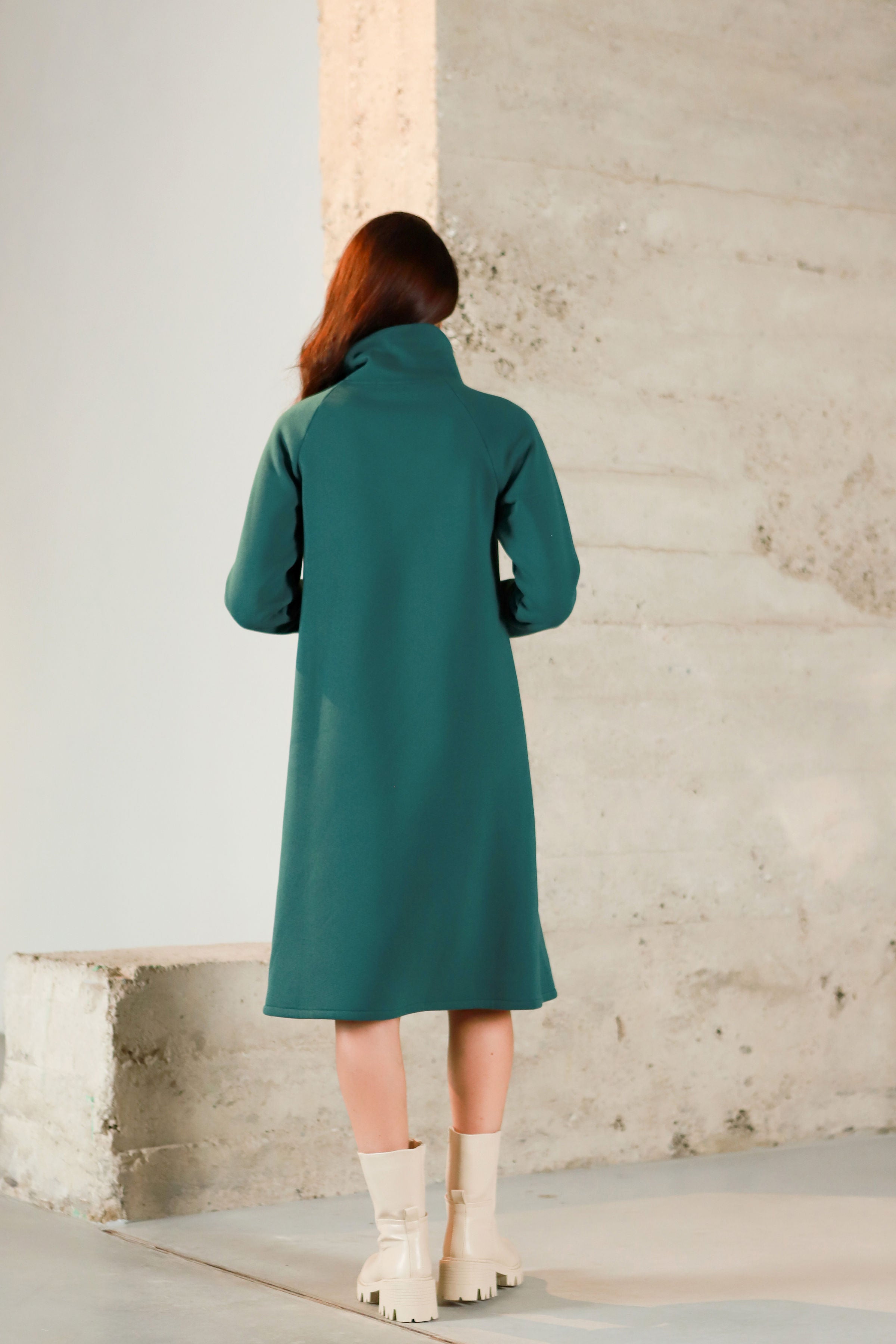 Lega puuvillane kleit seestpoolt kohevaga "Isolde Deep Green"