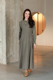 Lega A-lõikeline pikk kleit "Elara Olive Grey"