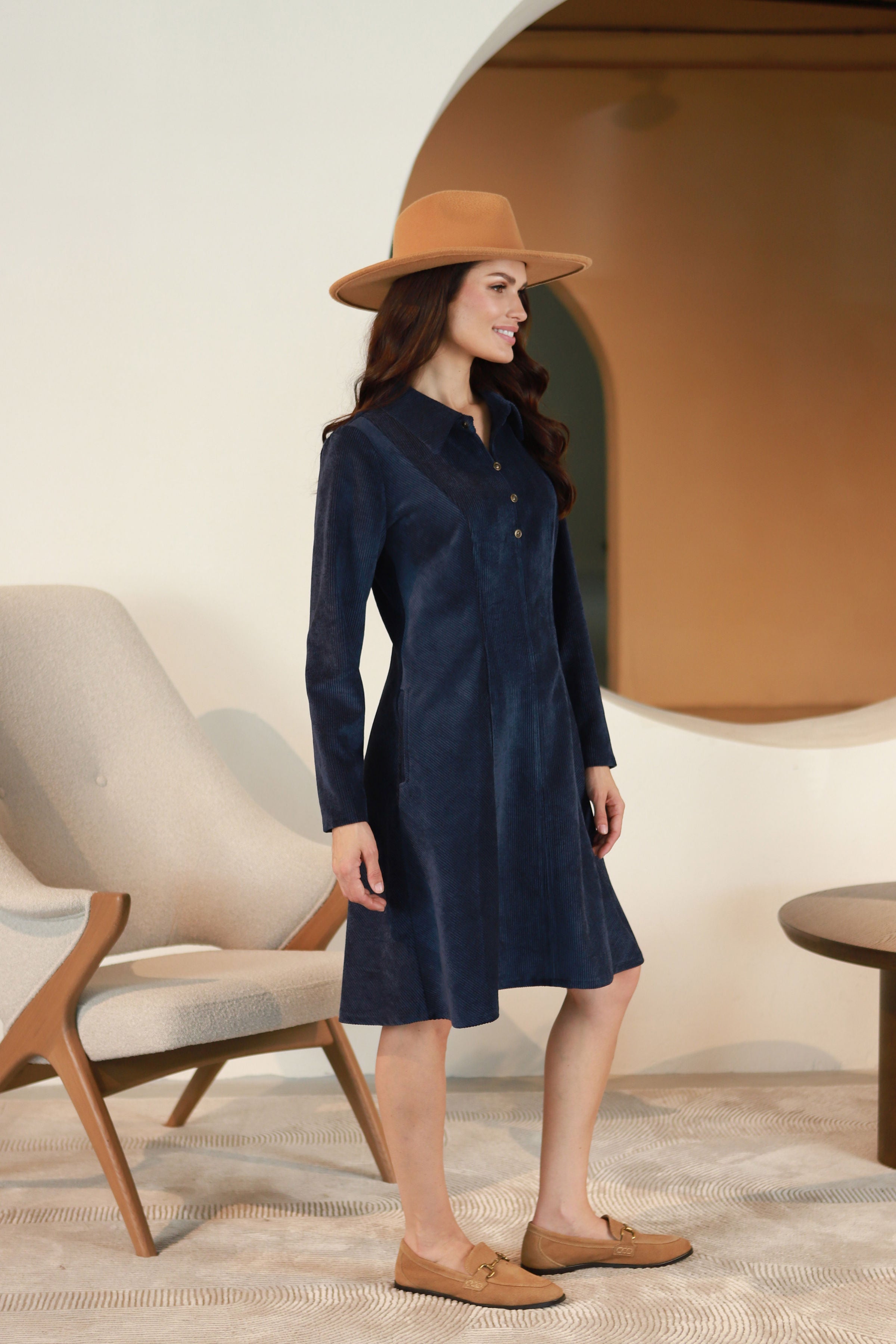 Lega taljes sametkleit "Noemi Navy Velvet"