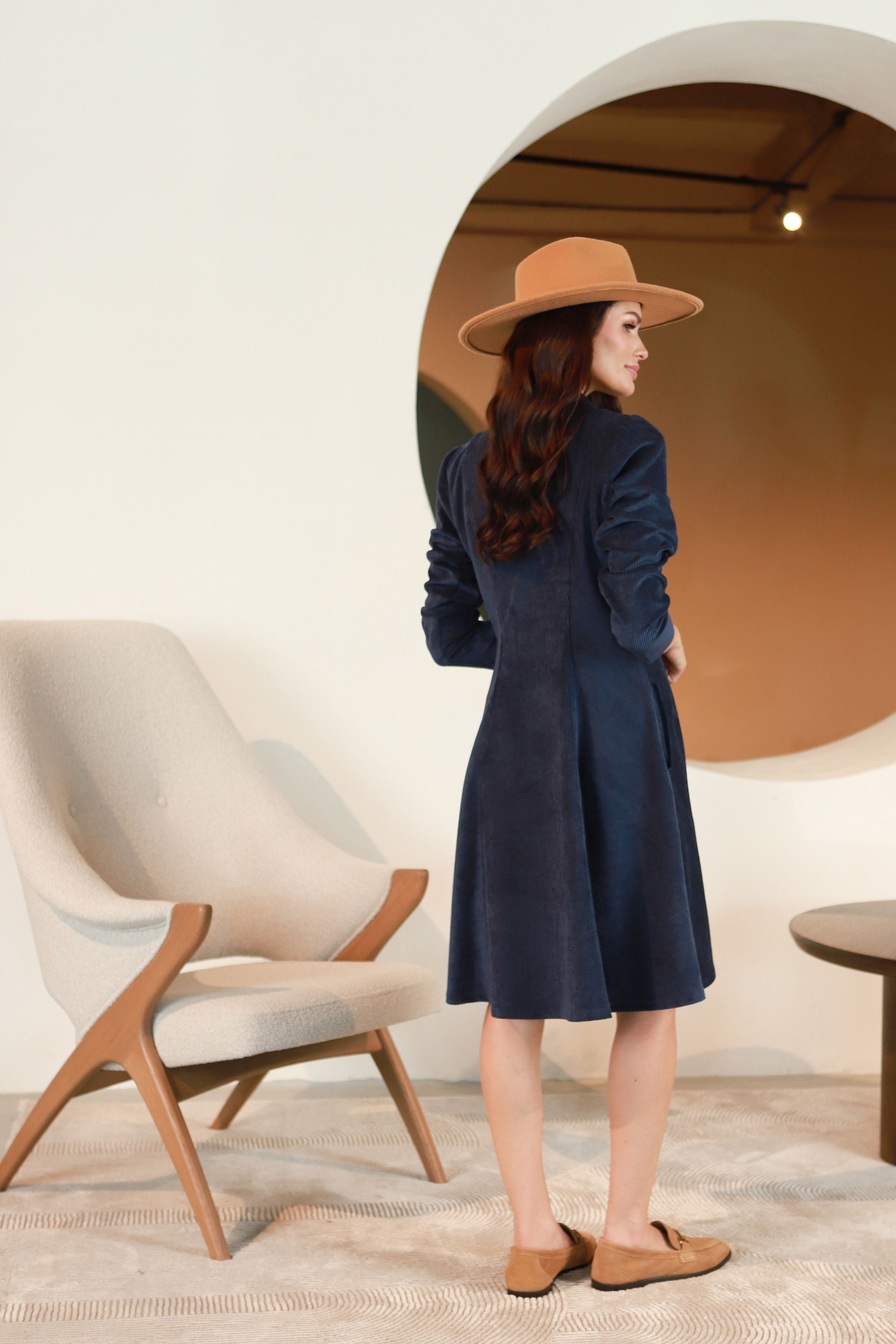 Lega taljes sametkleit "Noemi Navy Velvet"