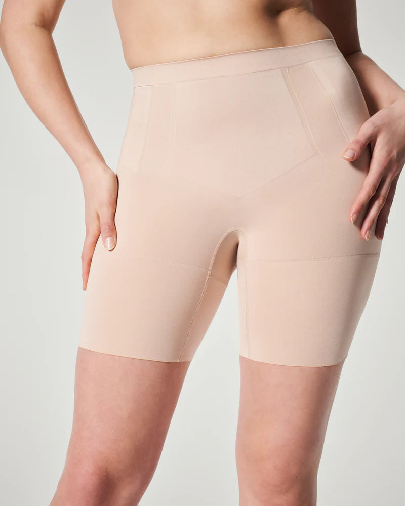 Spanx tugevalt vormivad bokserid "OnCore Mid-Thigh Nude"