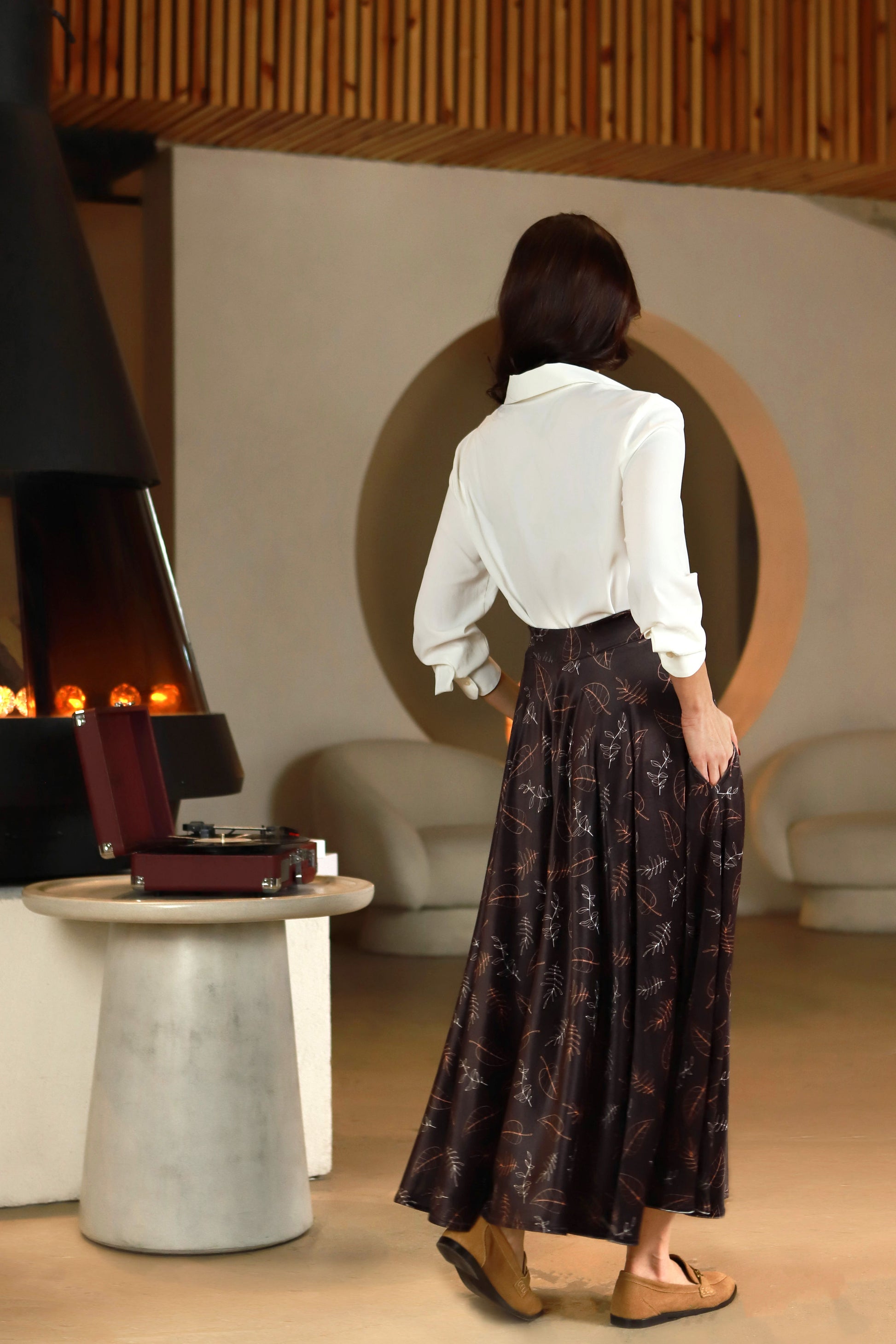 Persikinės rudos spalvos sijonas Lega