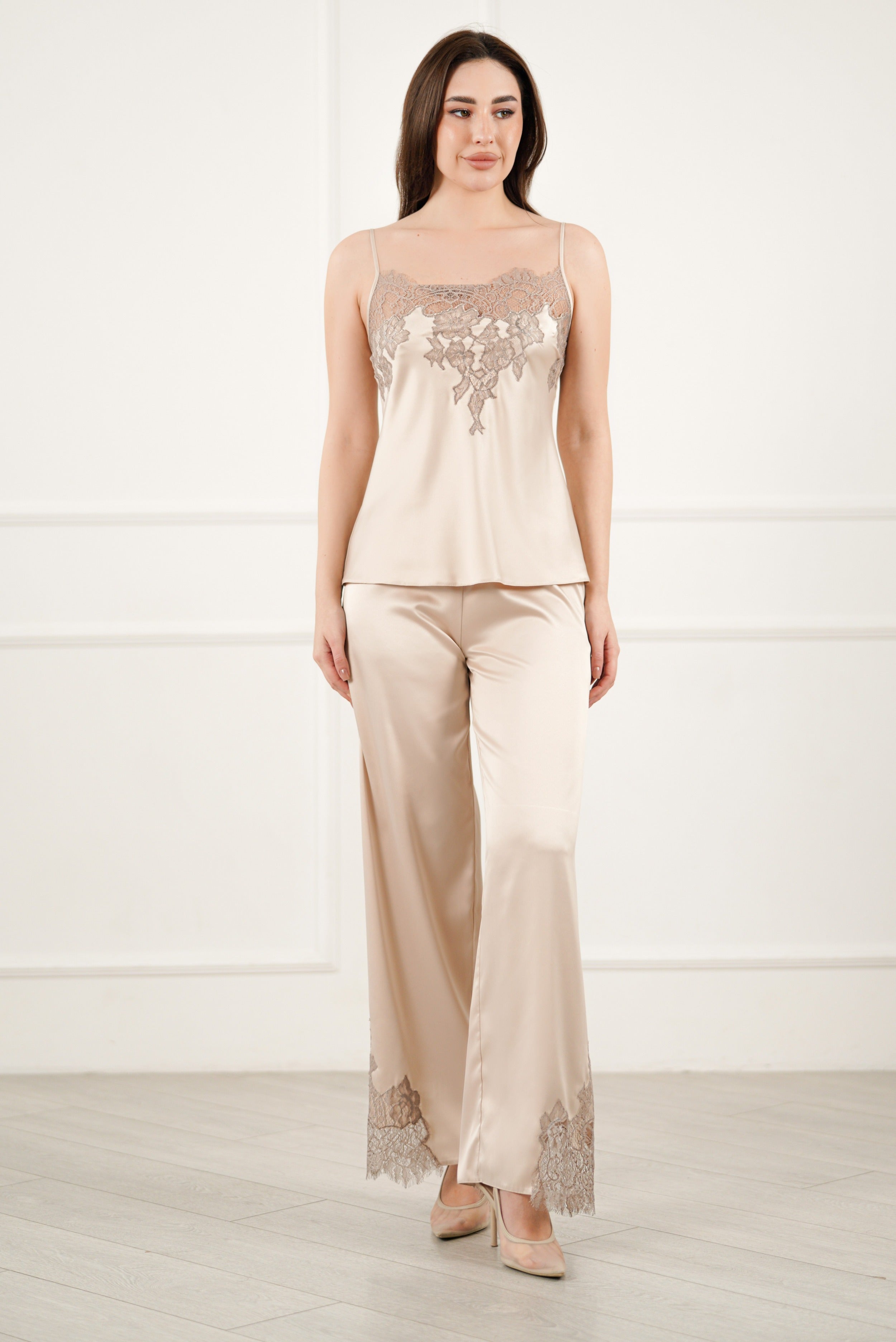 Komilfo long silk pajama set with lace Tourmaline Ivory