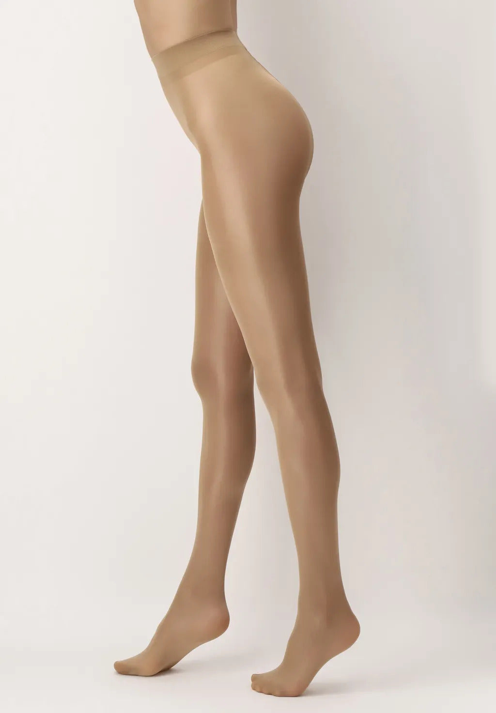 Oroblu satiinist läikivad sukkpüksid "Magie 40 Den Suntouch"