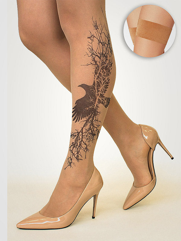 Stop & Stare prilipinamos kojinės su tatuiruote "Branching Crow 20 Den Sun"