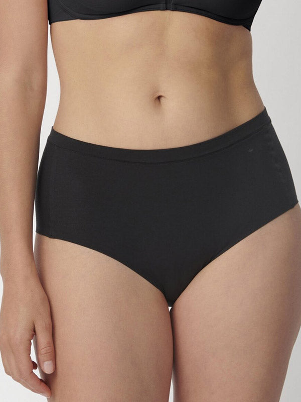 Triumph itin tamprios modalo kelnaitės "Smart Natural Maxi EX Black"