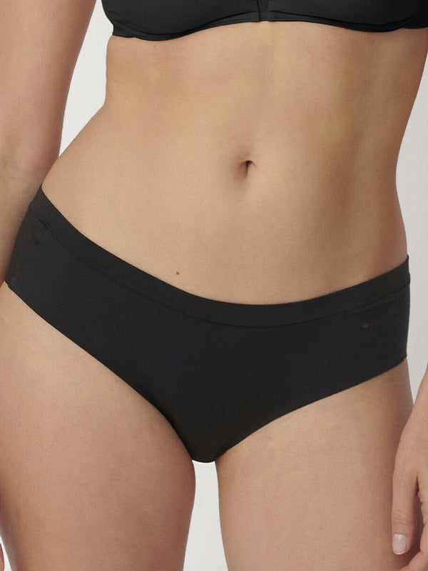 Triumph itin tamprios modalo kelnaitės "Smart Natural Hipster EX Black"