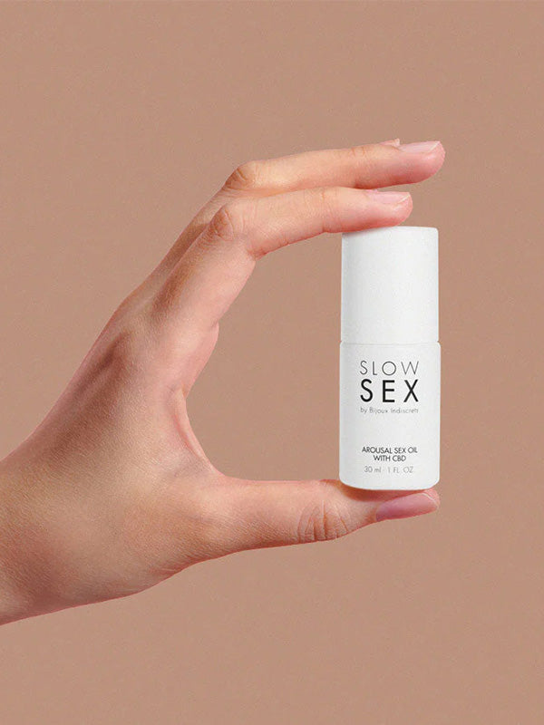 Bijoux Indiscrets stimuliuojantis gelis su CBD "Slow Sex Arousal CBD Oil Hemp"