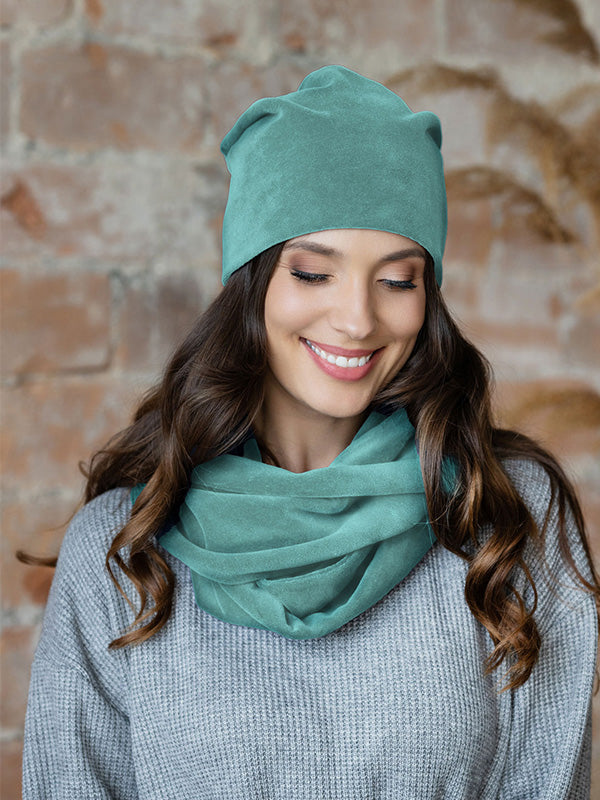 Lega veliūrinė kepurė "Mona Sea Green Velour"