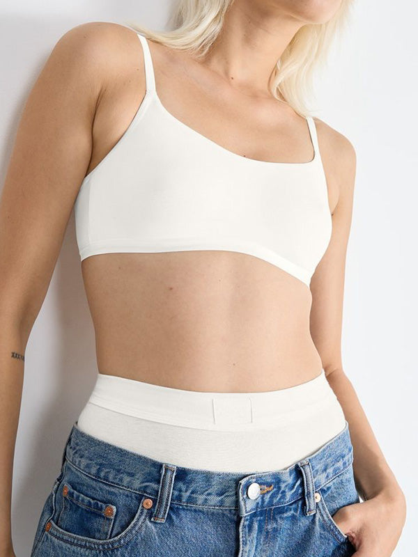 Sloggi organinės medvilnės minkšta liemenėlė "Go Daily Top Silk White"
