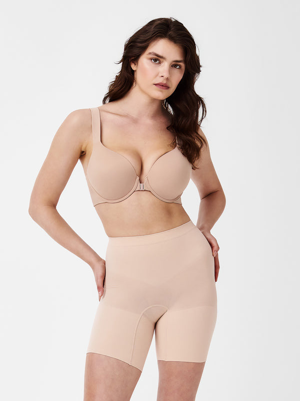 Spanx korrigeerivad lühikesed püksid 