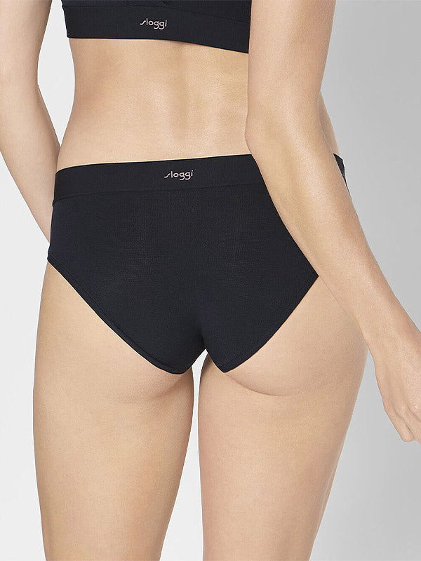 Sloggi labai tamprios modalo hipster kelnaitės "Go Allround Black"
