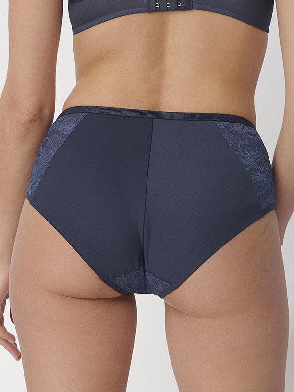 Triumph aukšto juosmens nėriniuotos kelnaitės "Amourette Charm Maxi 01 Dark Blue"