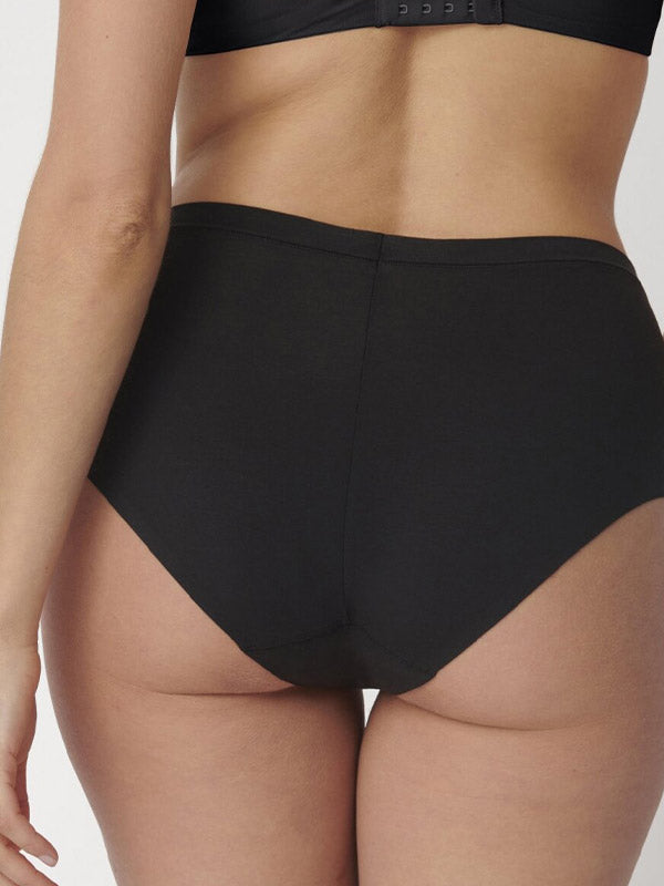 Triumph itin tamprios modalo kelnaitės "Smart Natural Maxi EX Black"