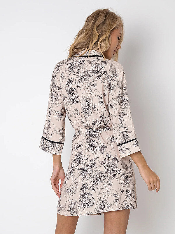 Aruelle viskozinis chalatas "Gretha Beige - Black Flower Print"