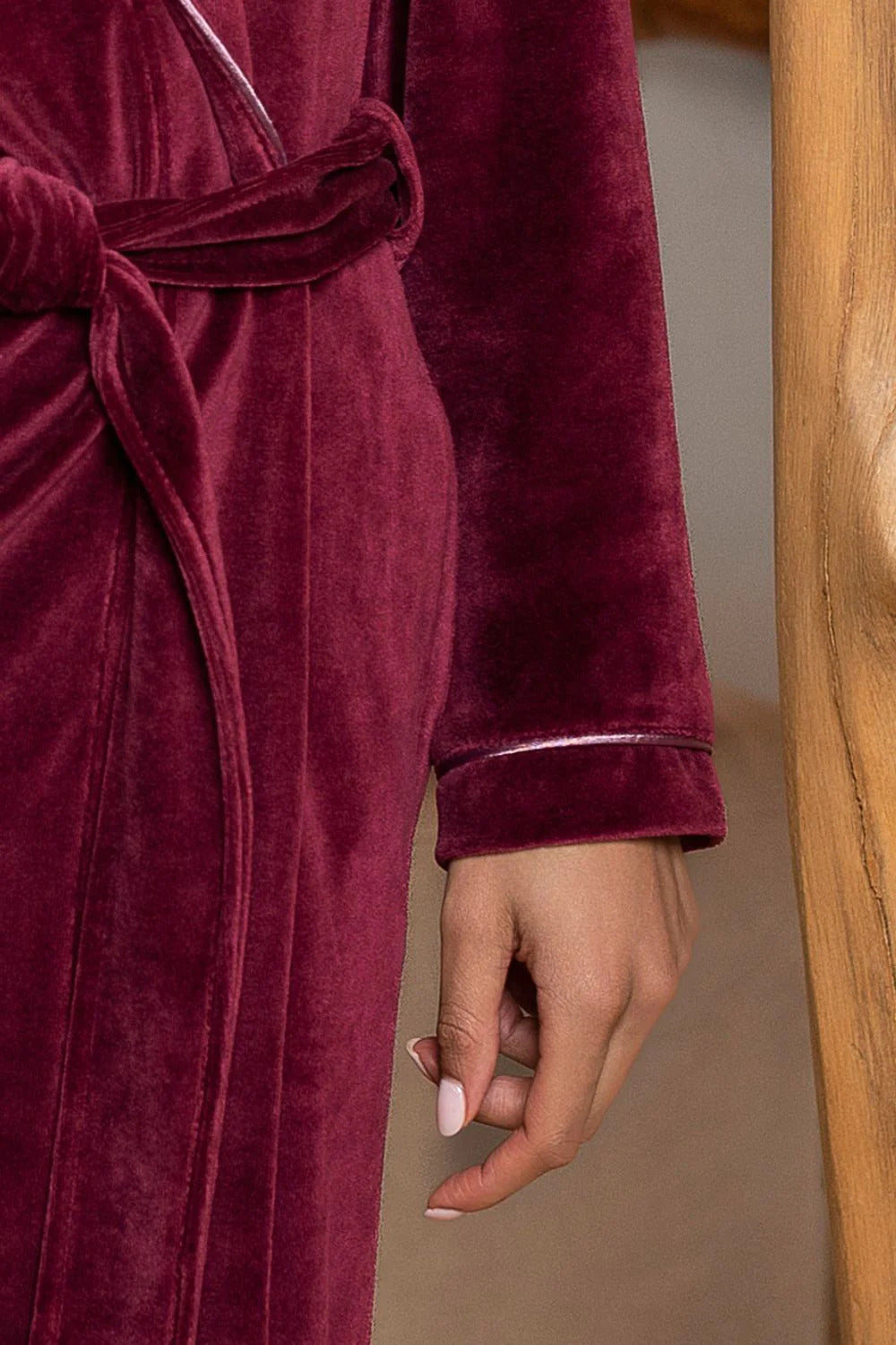 Belmanetti ilgas medvilninis chalatas "Dora Red Wine Velour"