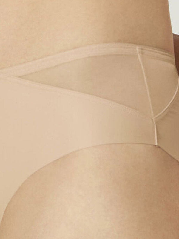 Sloggi lengvos lazeriu kirptos besiūlės hipster kelnaitės "Oxygene H Nude"