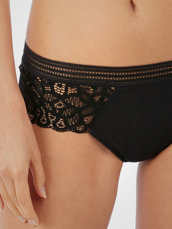 Wacoal tanga nėriniuotos kelnaitės "Raffine Black"