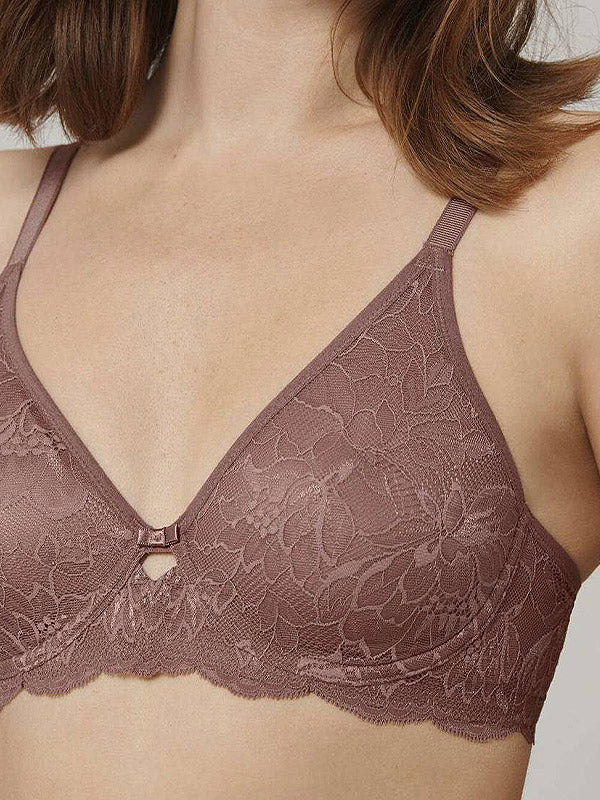 Triumph nėriniuota minkšta liemenėlė su lankeliais "Amourette Charm W Rose Brown"