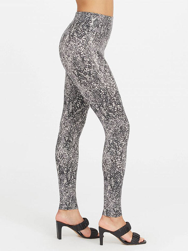 Spanx koreguojantys dirbtinės odos leginsai "Faux Leather Snake Shine Grey Snake"