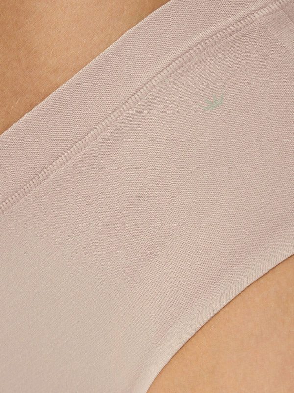 Triumph itin tamprios modalo kelnaitės "Smart Natural Hipster EX Nude"