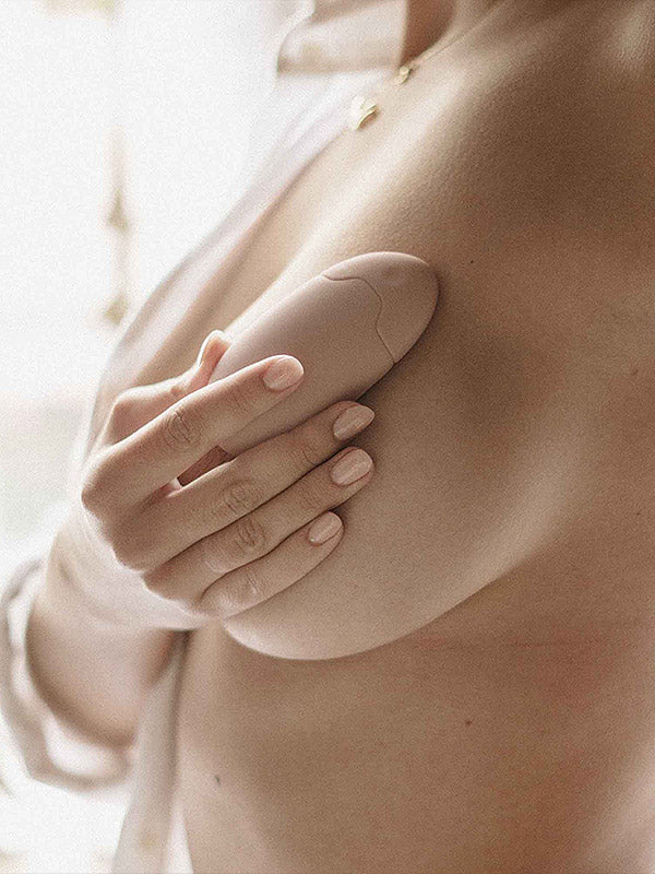 Bijoux Indiscrets intymių zonų masažuoklis "Sex au Naturel Personal Massager Pink"