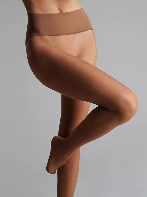 Maison Close prabangios besiūlės pėdkelnės "Signature 20 Den Nude"