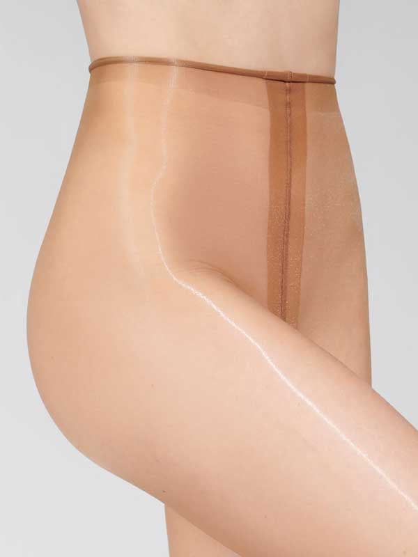Maison Close blizgios pėdkelnės "Jessica 10 Den Caramel"